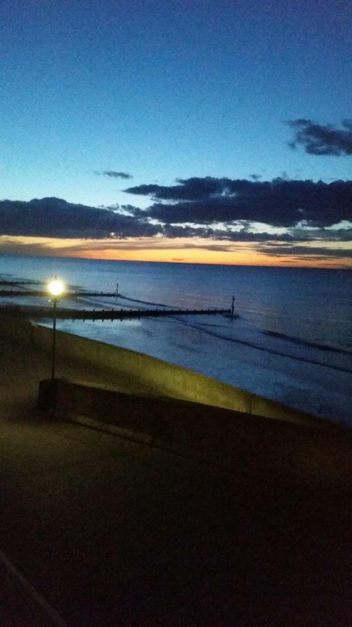 The Two Lifeboats Sheringham Exterior foto